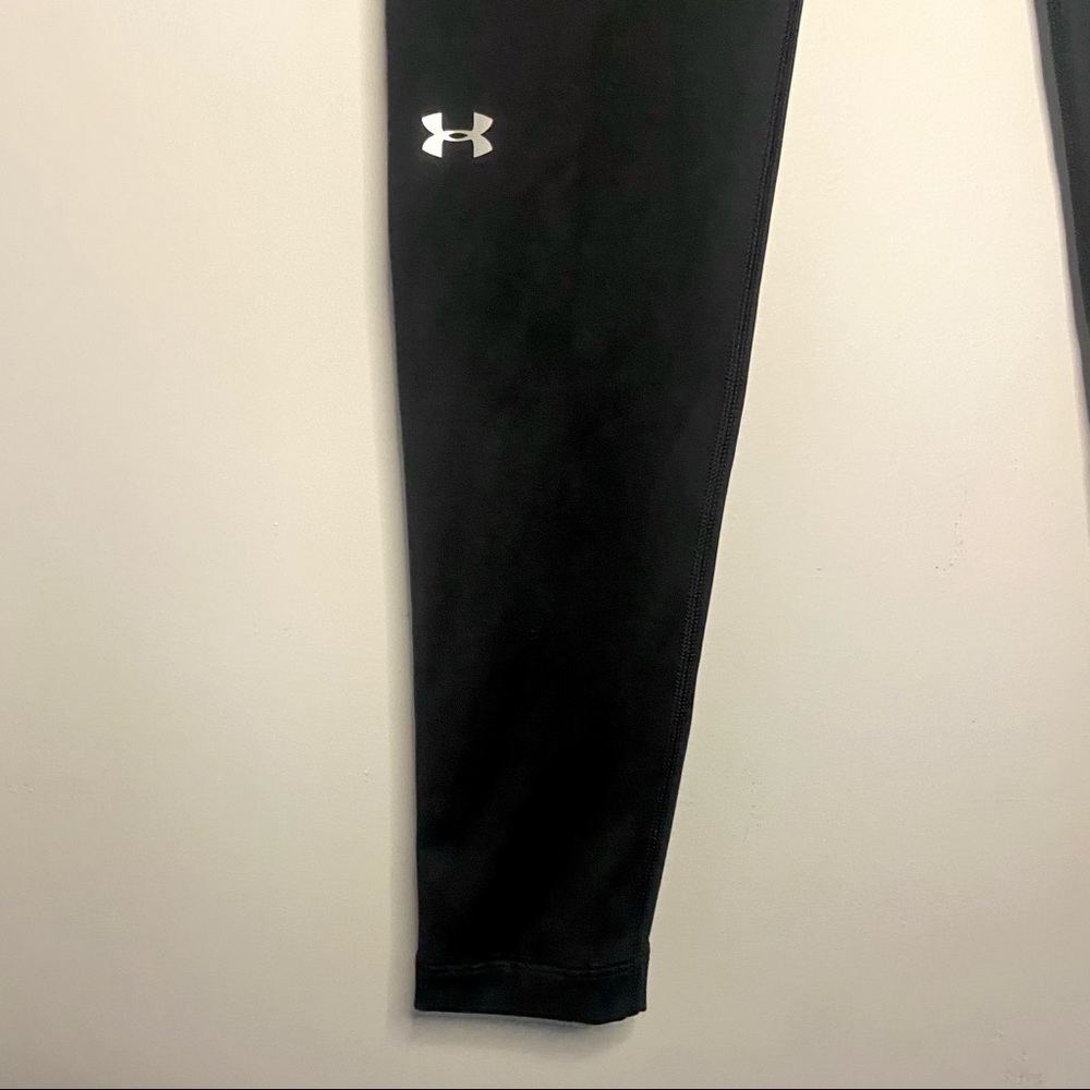 UnderArmor Full Length Black Leggings W Logo